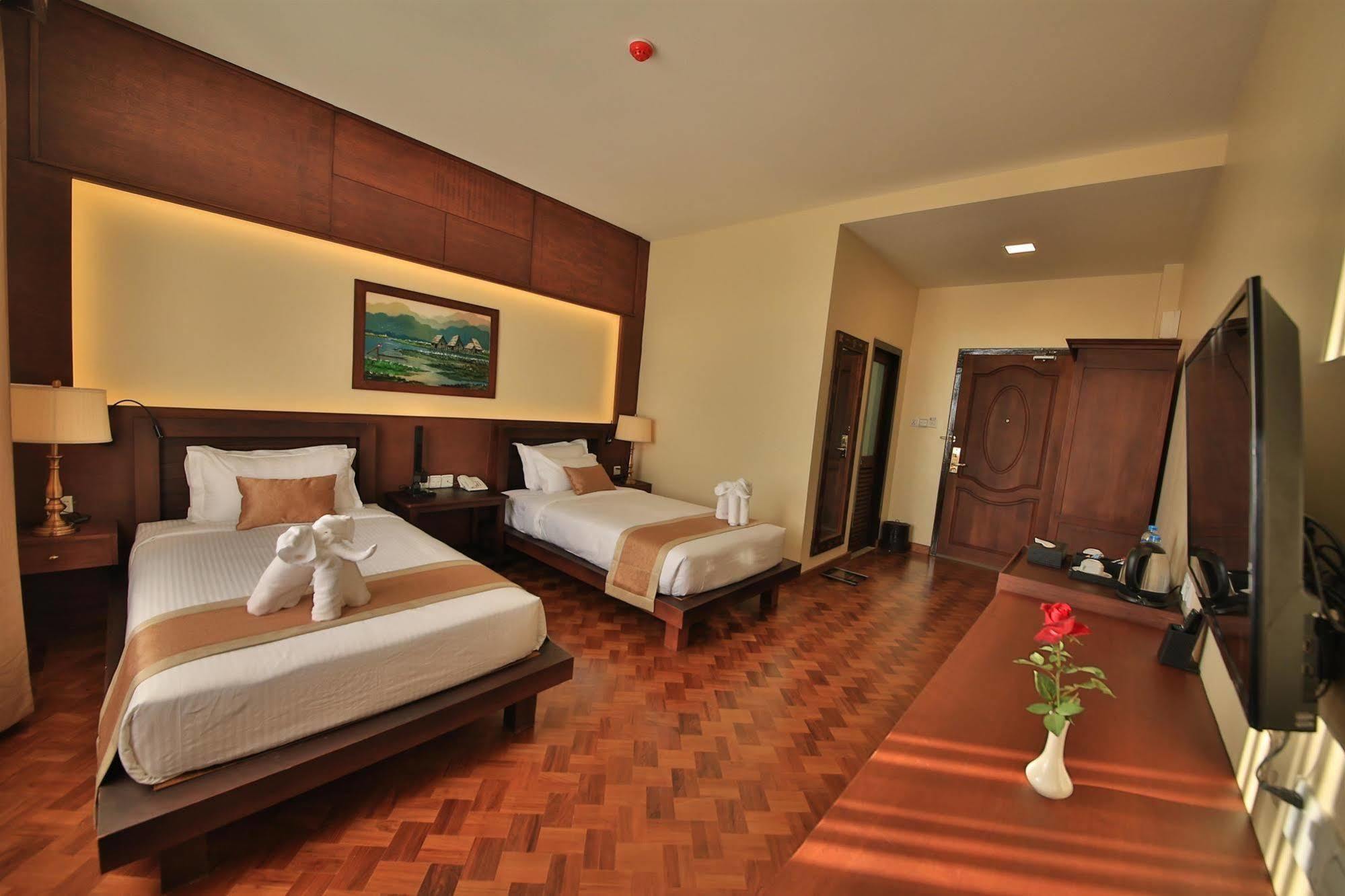 Thousand Island Hotel Inle Lake Dış mekan fotoğraf